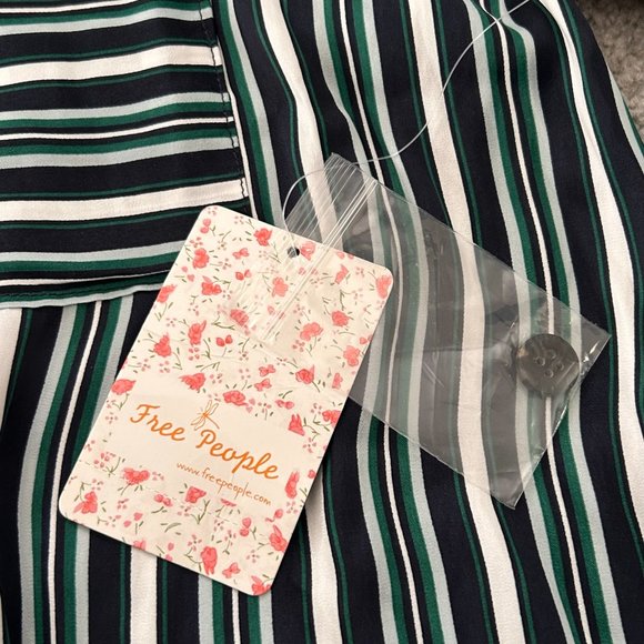 Free People Loose Blouse in Blue/White/Black Stripes SMALL - W558 - Picture 9 of 10